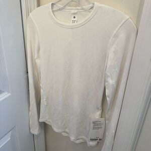 Lululemon Hold Tight White Long Sleeve Shirt, size 4 NWT